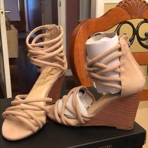 BRAND NEW Lulus Nude Suede Caged Wedges